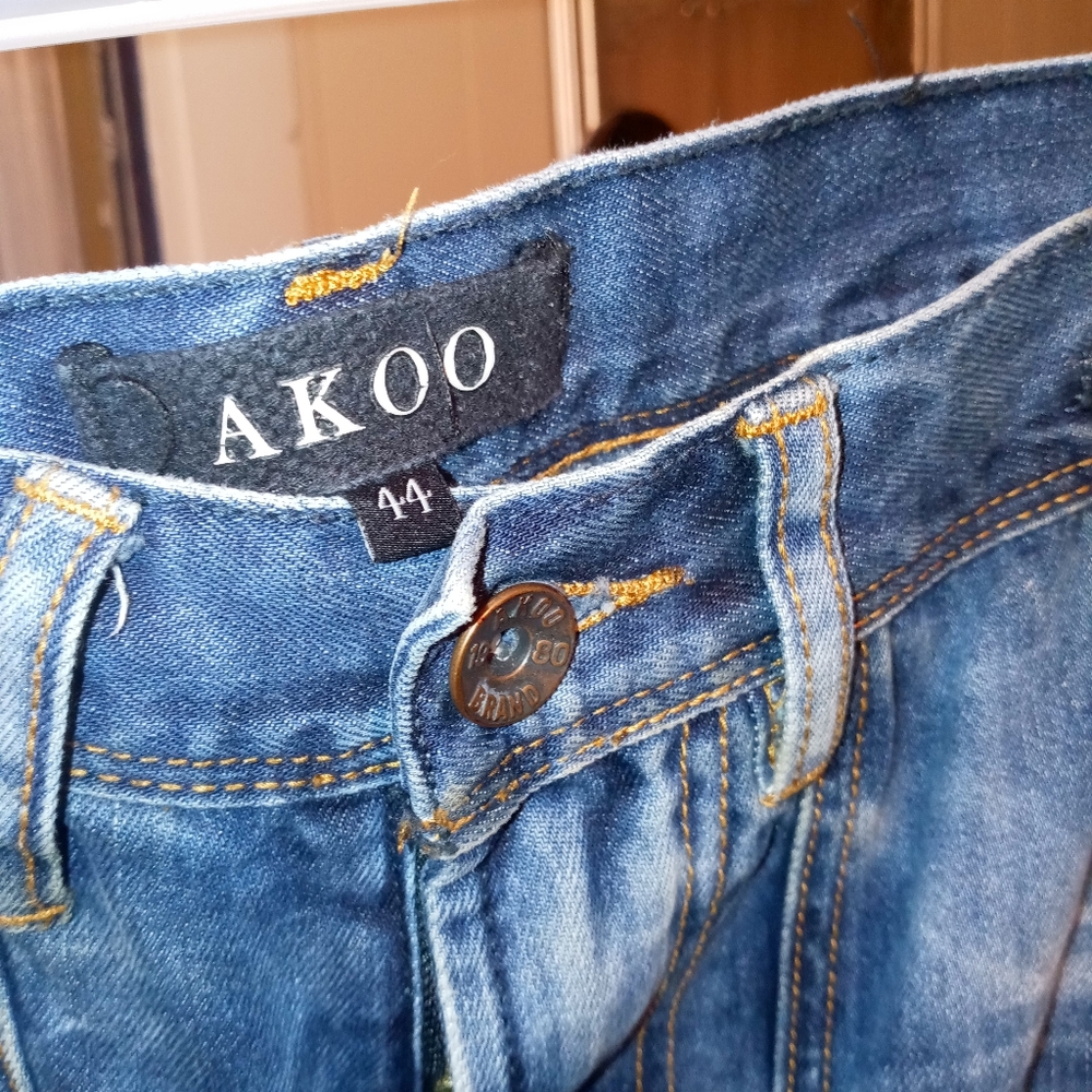 Akoo Jeans